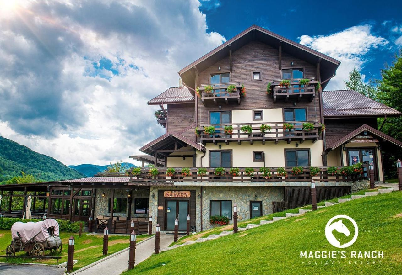 Maggie'S Ranch Hotel Risnov Exterior photo